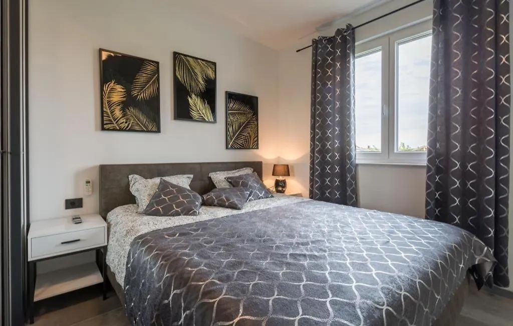 Vila Dorota By Villas Guide Pula Croacia
