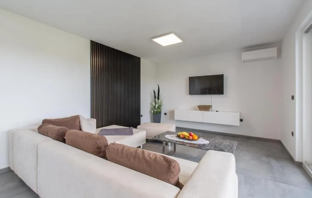 Vila Dorota By Villas Guide بولا