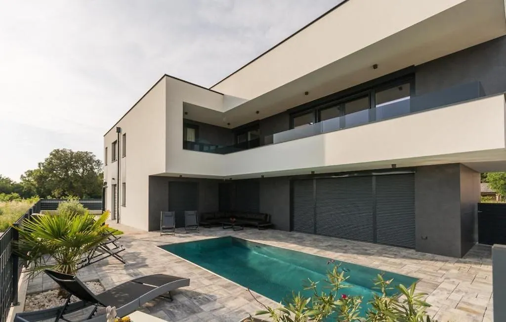 Vila Dorota By Villas Guide بولا